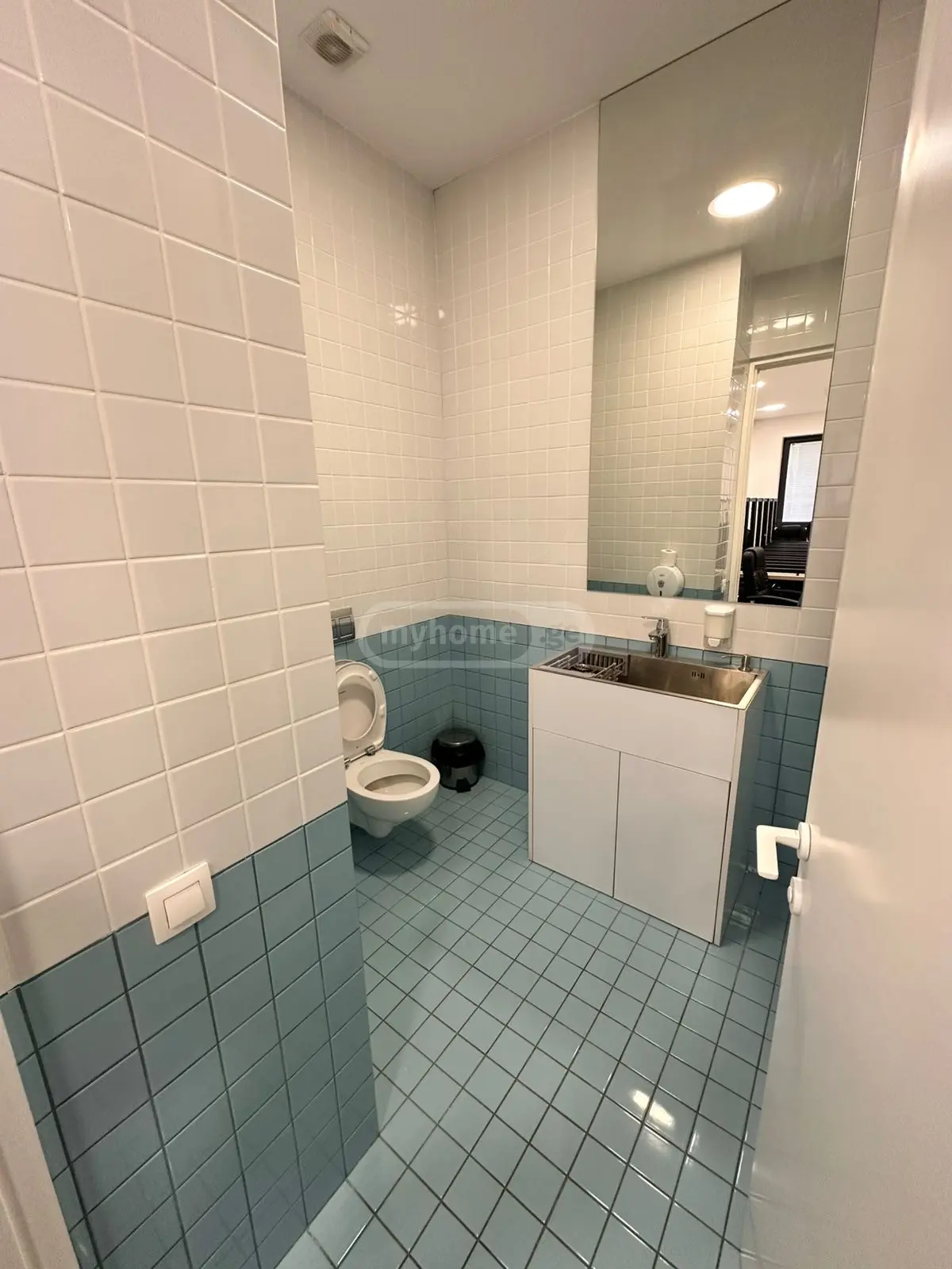  Сдаётся 530 m² площадь Офис в Сабуртало  на ул. С. Цинцадзе 