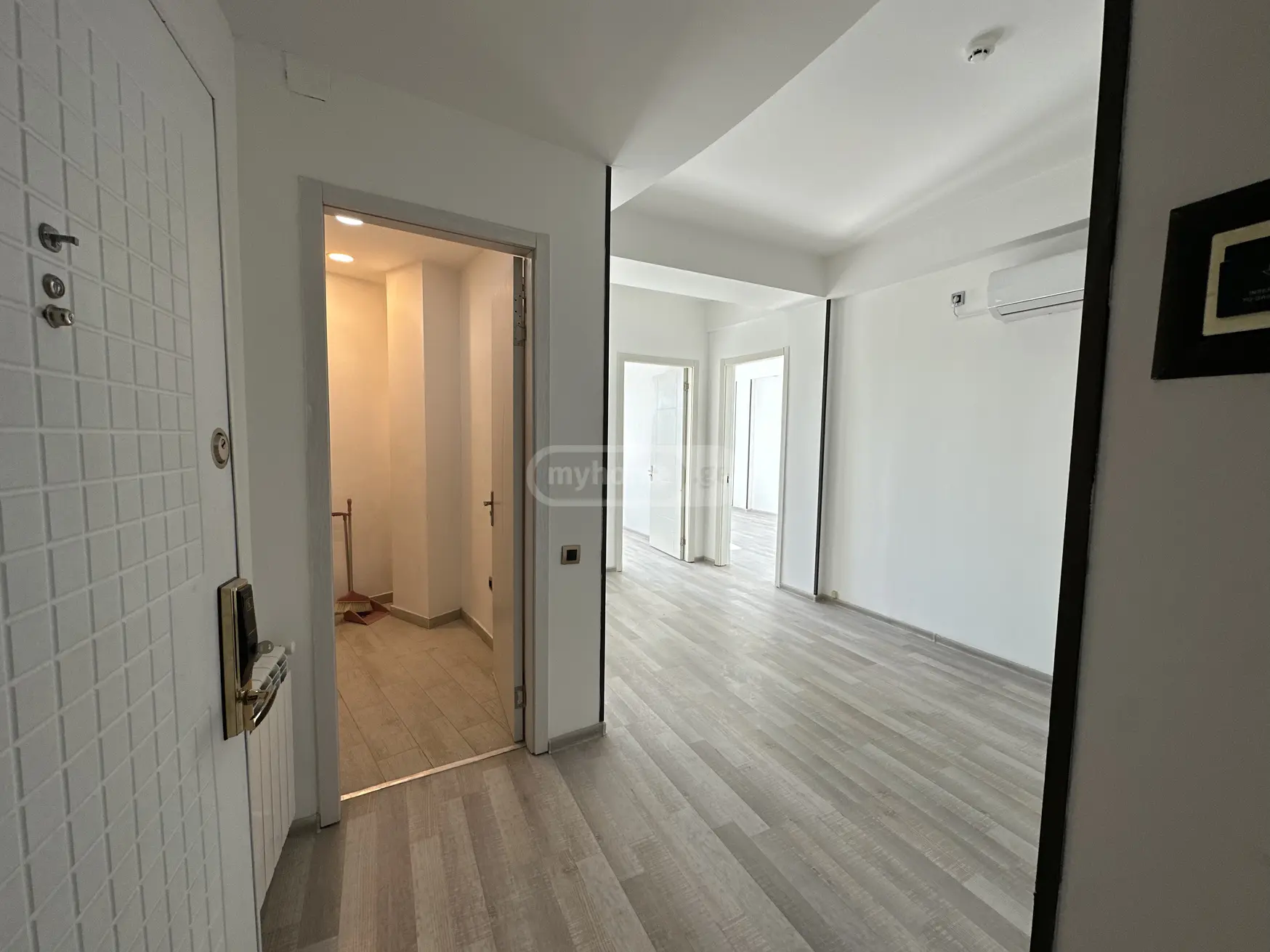  Сдаётся 250 m² площадь Офис в Сабуртало  на пр. Пекина 