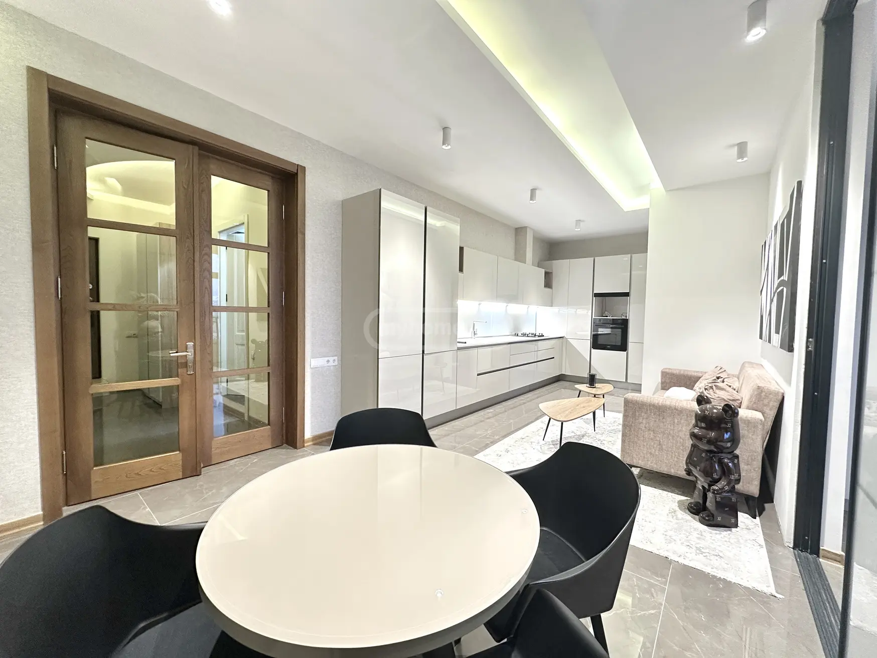  Сдаётся 3 комнатная  Квартира в Ведзиси  на ул. Ониашвили 