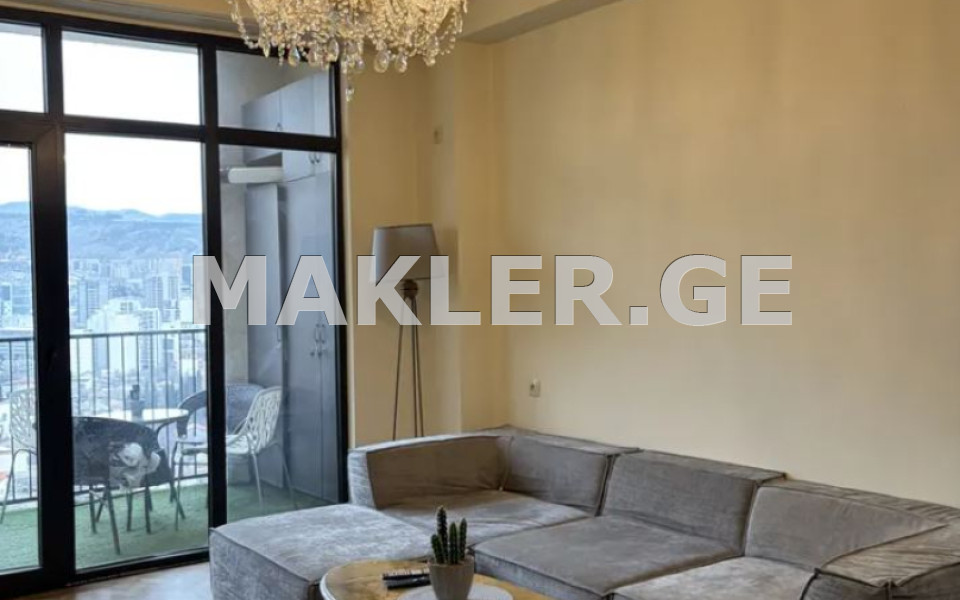  Продается 2 комнатная  Квартира в Исани  на ул. Ричарда Холбрука 