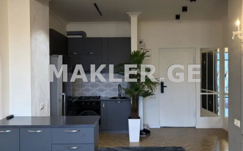  Продается 2 комнатная  Квартира в Исани  на ул. Ричарда Холбрука 