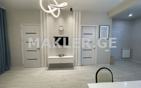  Продается 3 комнатная  Квартира в Исани  на ул. Ричарда Холбрука 