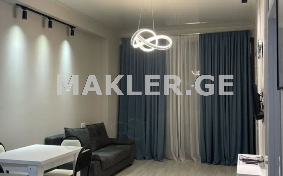  Продается 3 комнатная  Квартира в Исани  на ул. Ричарда Холбрука 