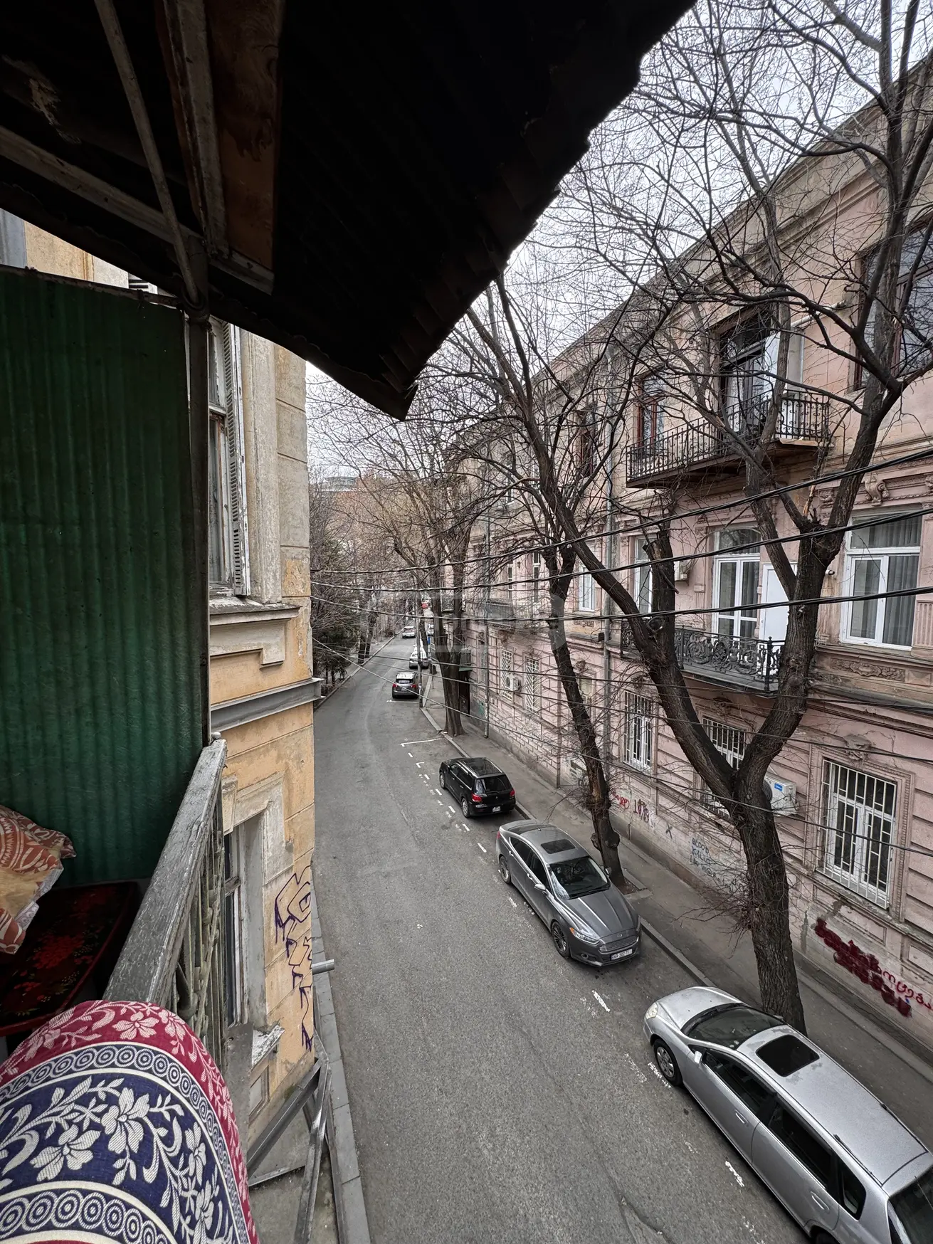  Satılık 3   Daire in Sololaki dist. (Old Tbilisi)  in Iashvili st. 