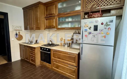  Продается 3 комнатная  Квартира в Крцаниси  на ул. Крцаниси 