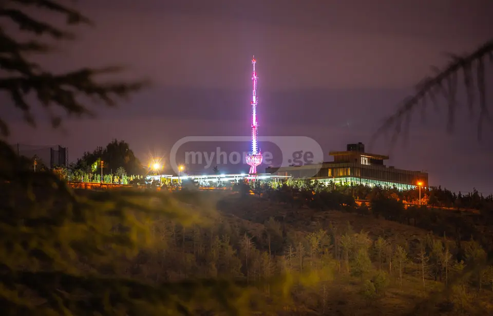  For Sale 3 room  Apartment in Krtsanisi dist.  in Krtsanisi blind alley 