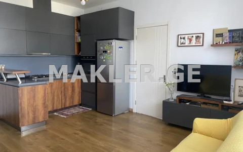  Продается 3 комнатная  Квартира в Сабуртало  на пр. Ал. Казбеги 