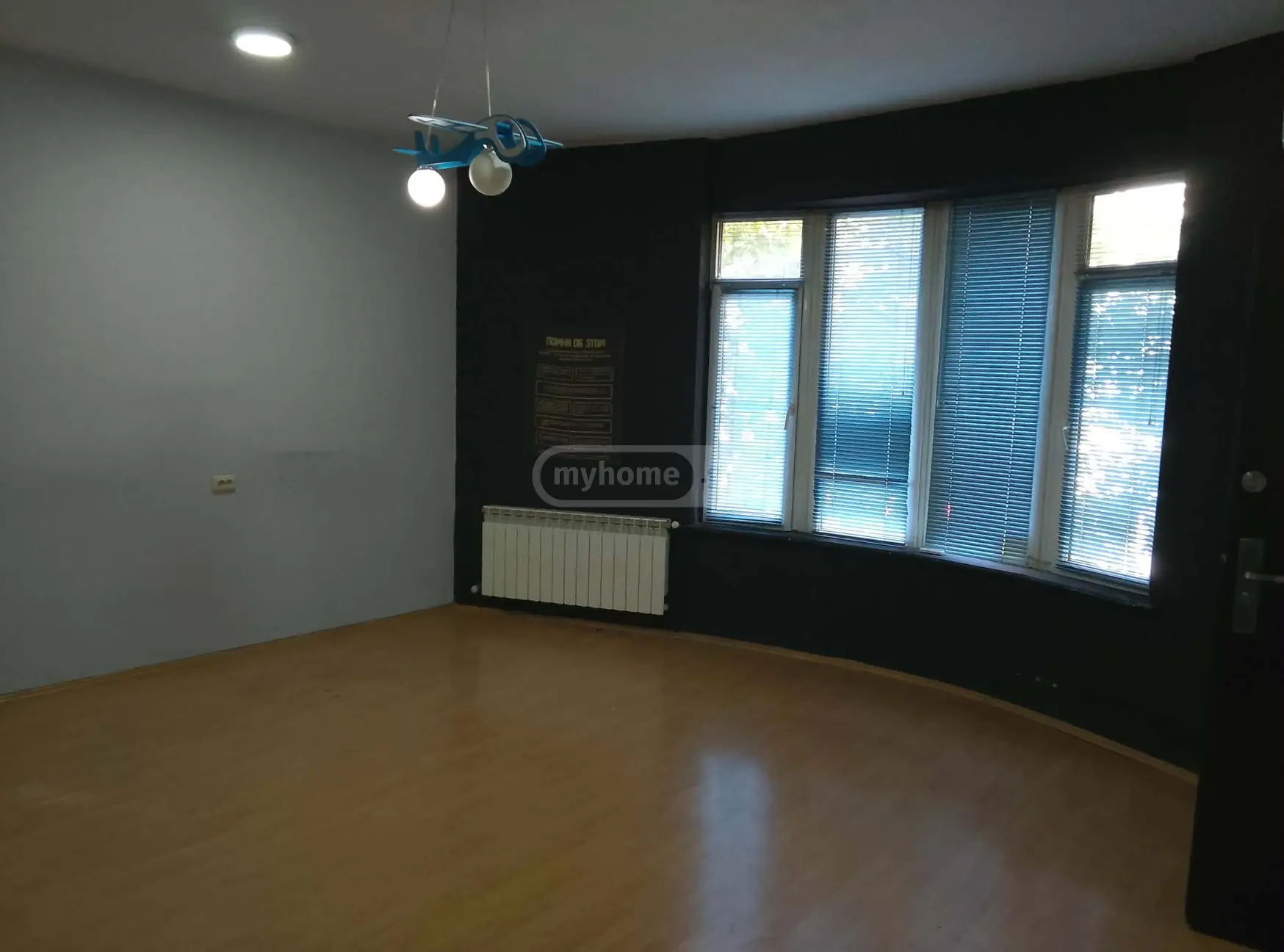  Сдаётся 110 m² площадь Офис в Сабуртало  на пр. Ал. Казбеги 