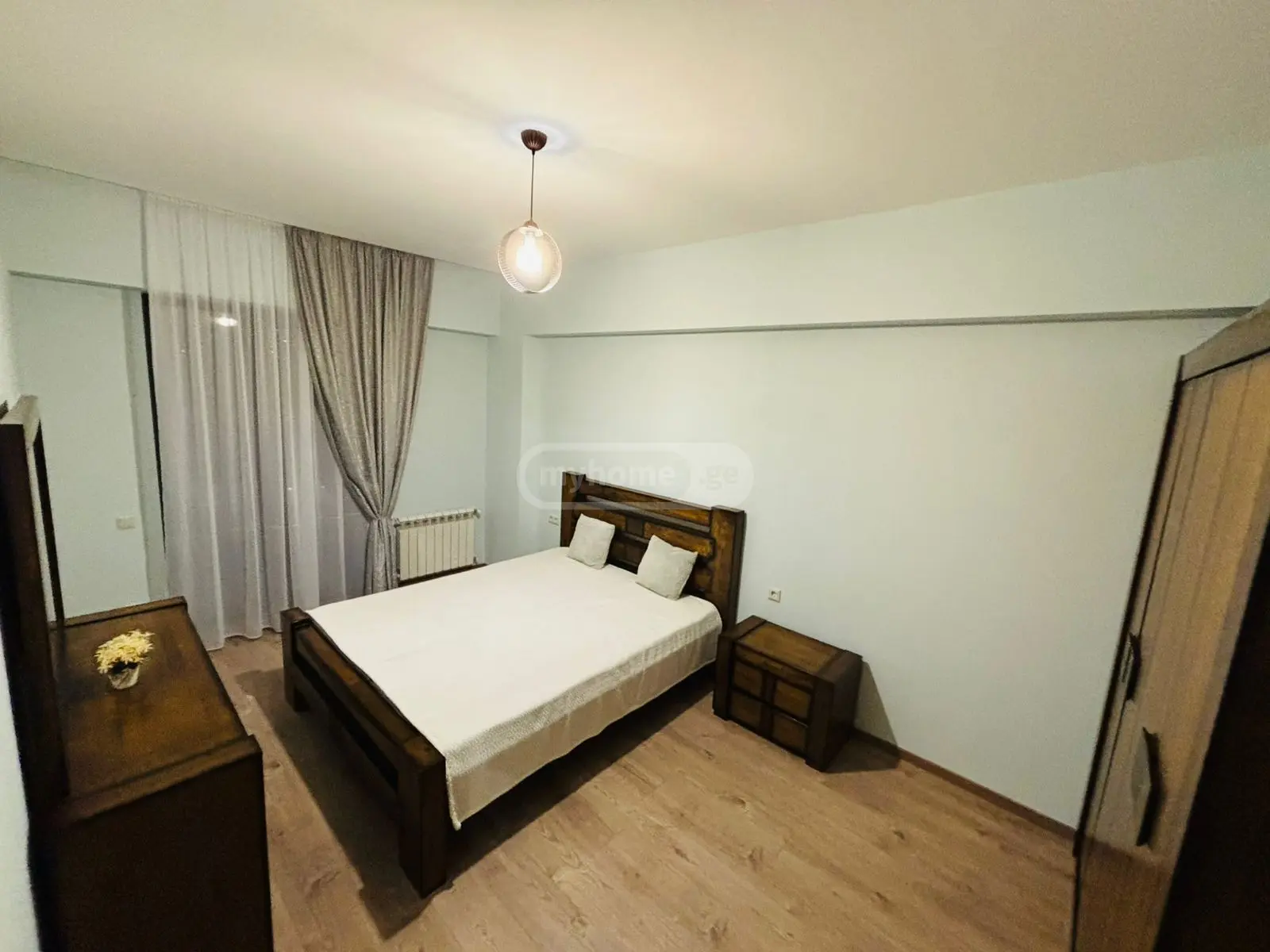  Продается 4 комнатная  Квартира в Сабуртало  на пр. Ал. Казбеги 