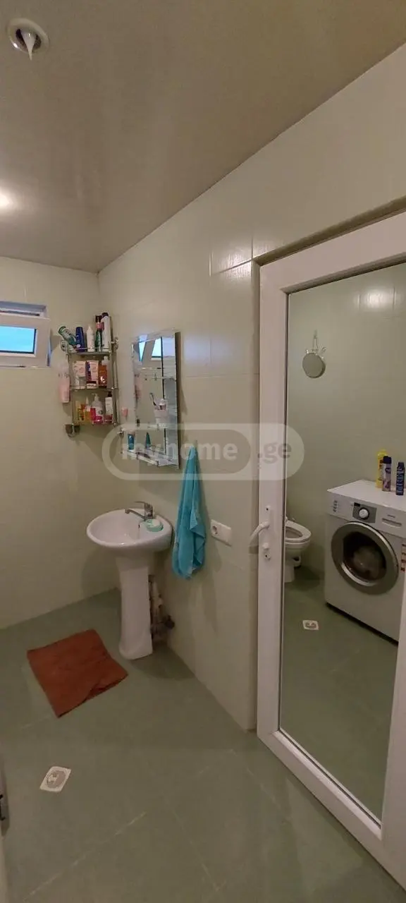  Satılık 3   Daire in Mtatsminda dist. (Old Tbilisi)  in Vezini st. 