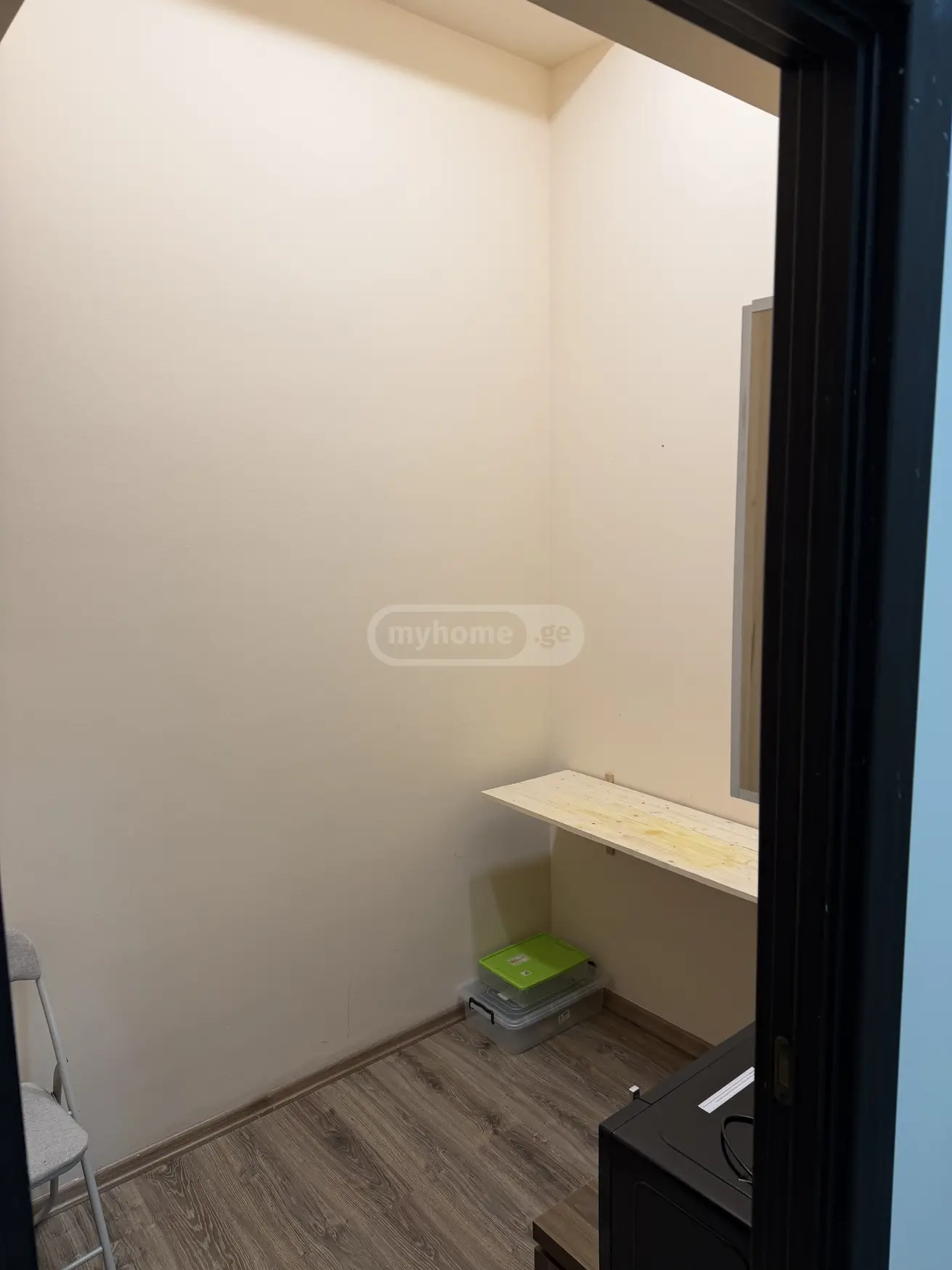  ქირავდება 183 m² ფართობის კომერციული ფართი ვაკეში  ი. ჭავჭავაძის გამზ. 