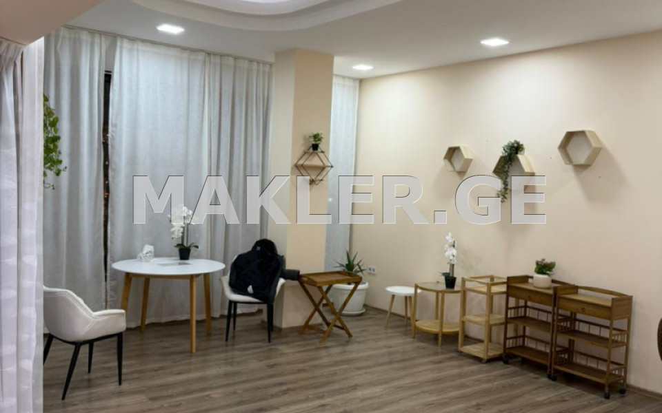  ქირავდება 183 m² ფართობის ოფისი ვაკეში  ი. ჭავჭავაძის გამზ. 