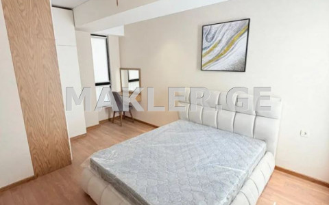  Продается 3 комнатная  Квартира в Навтлуги  на ул. Манави 