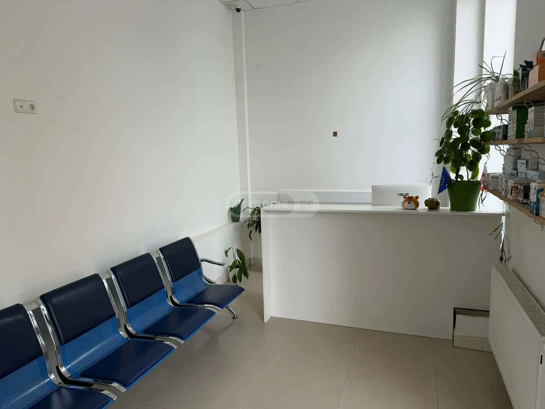  Сдаётся 100 m² площадь Коммерческая площадь в Сабуртало  на ул. Ана Политковская 