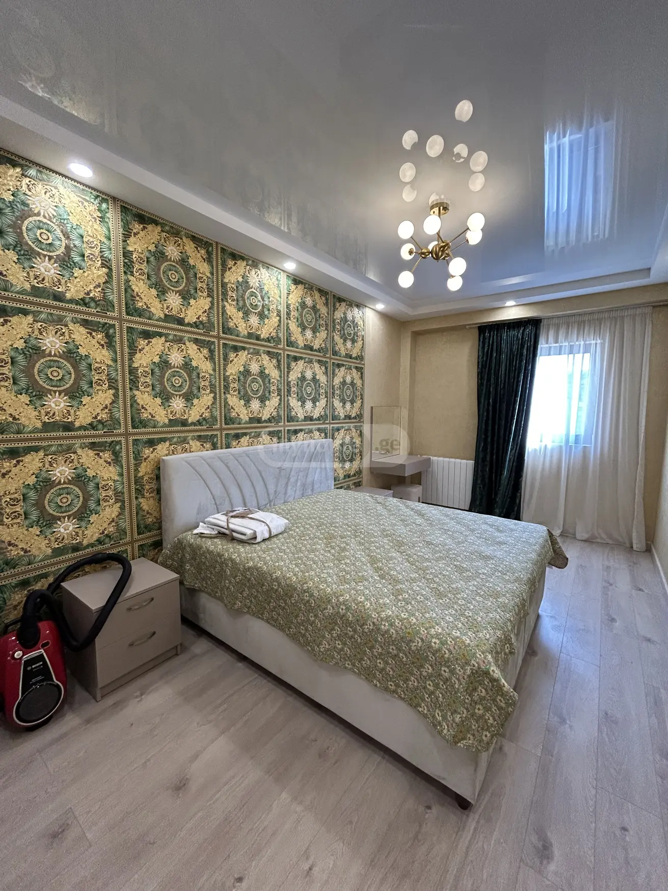  Сдаётся 2 комнатная  Квартира в Сабуртало  на пр. Геловани 