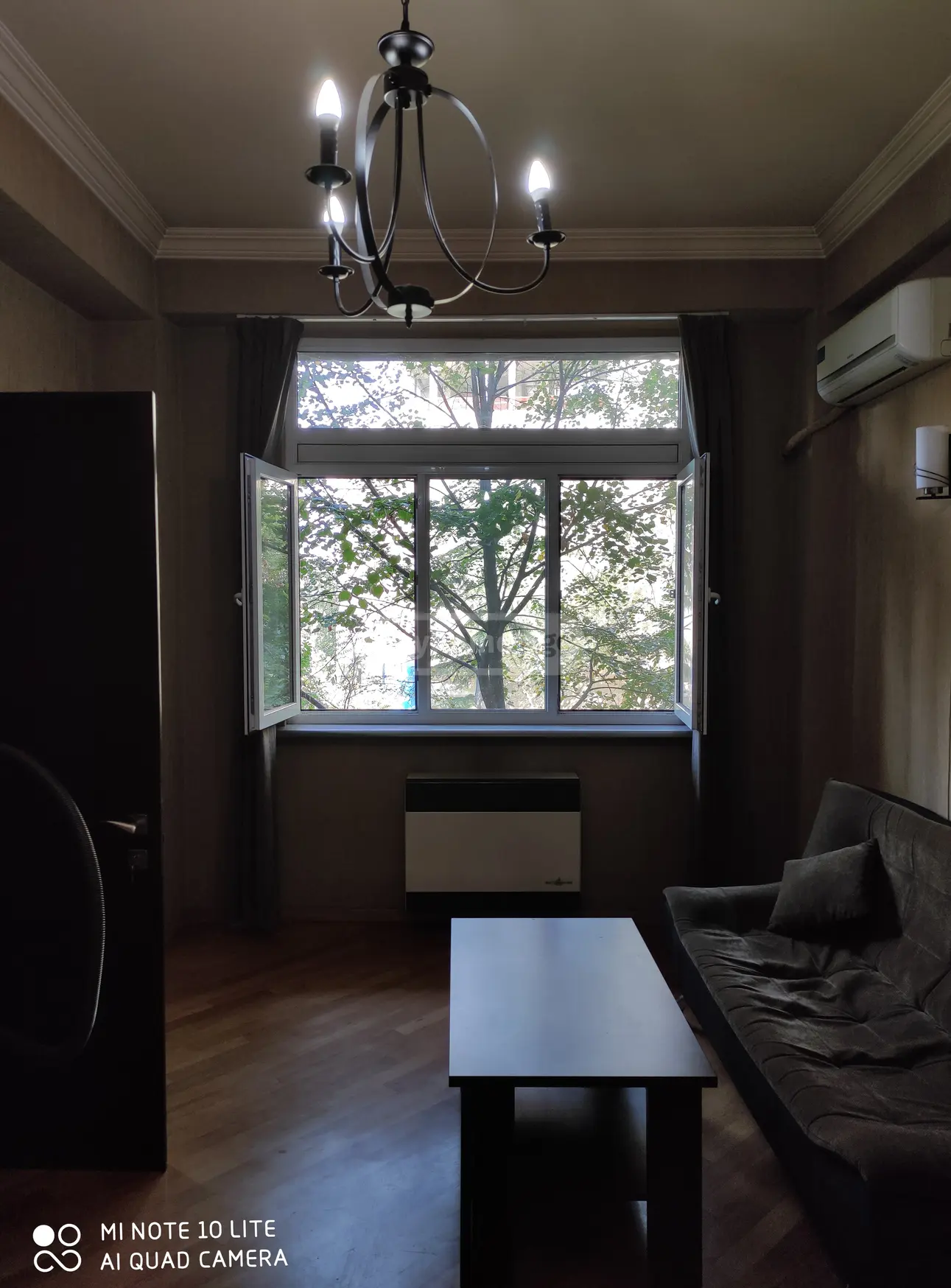  Продается 2 комнатная  Квартира на Вера  на ул. Костава 