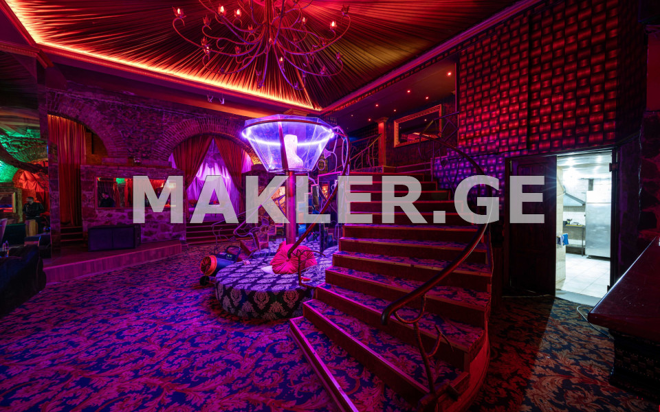  Satılık 1600 m²  İşyeri in Vera dist.  in Kostava st. 