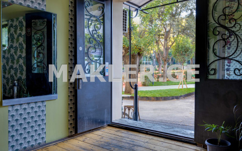  იყიდება ბინა ვერაზე  კოსტავას ქუჩაზე 