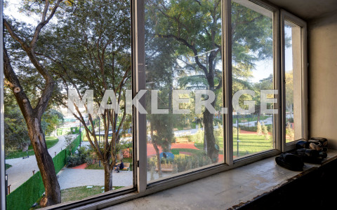  იყიდება ბინა ვერაზე  კოსტავას ქუჩაზე 