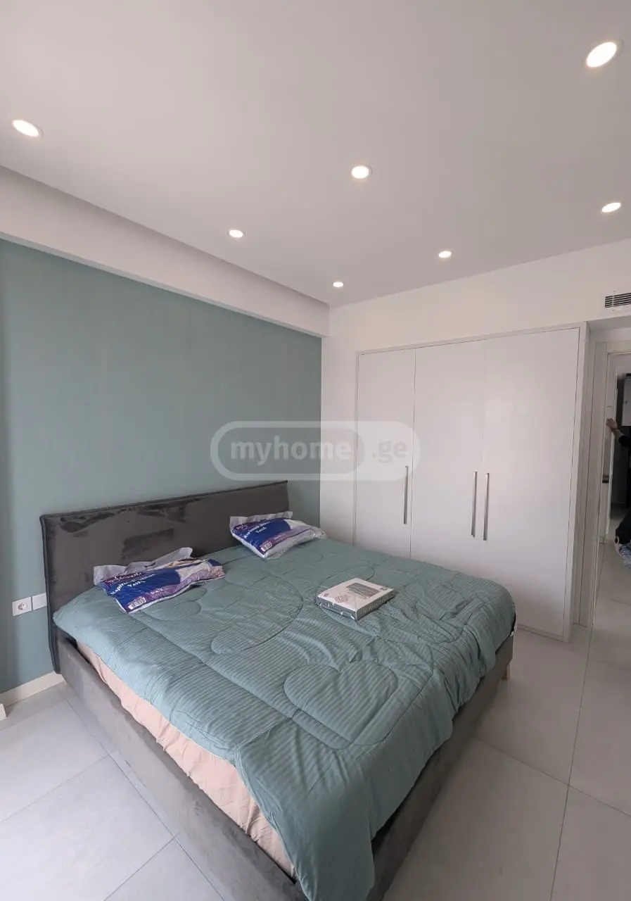  For Rent 3 room  Apartment in Saburtalo dist.  in Mirotadze st. 