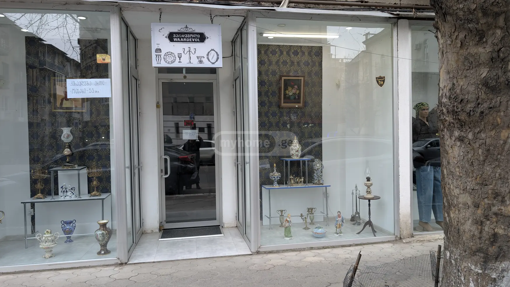  ქირავდება 100 m² ფართობის კომერციული ფართი ვაკეში  ირ. აბაშიძის ქუჩაზე 