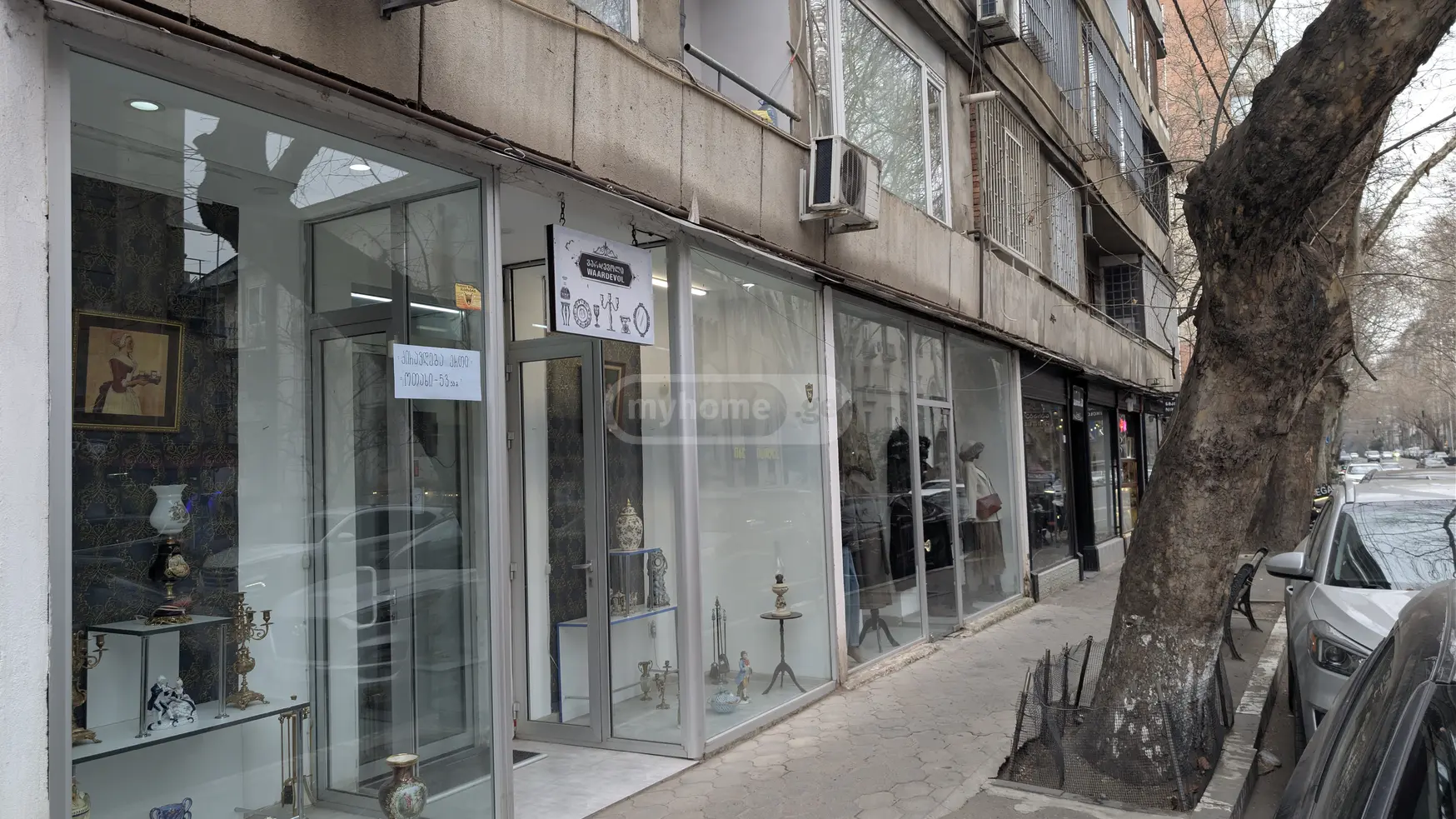  ქირავდება 100 m² ფართობის კომერციული ფართი ვაკეში  ირ. აბაშიძის ქუჩაზე 