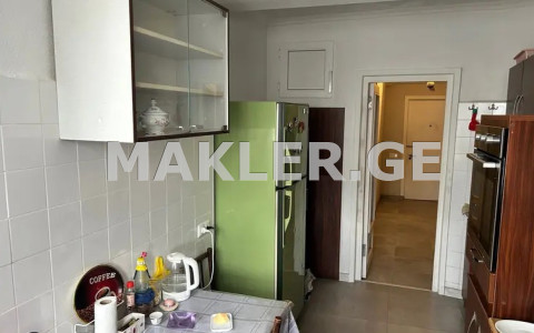  Продается 3 комнатная  Квартира в Сабуртало  на ул. Кавтарадзе 