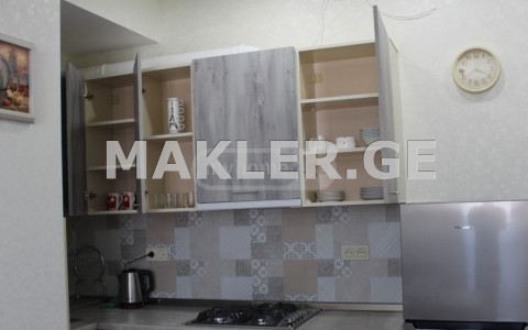  Сдаётся 3 комнатная  Квартира в Сабуртало  на ул. Костава 