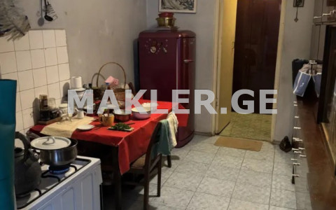  Продается 3 комнатная  Квартира в Сабуртало  на ул. М.Асатиани 