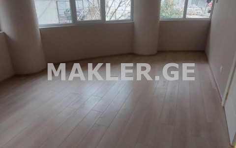  იყიდება ქირავდება 210 m² ფართობის ოფისი მთაწმინდაზე (ძველ თბილისში)  თავისუფლების მოედანზე 