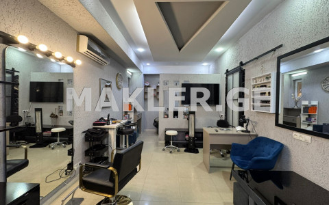  იყიდება 55 m² ფართობის კომერციული ფართი ბაგებში  წყნეთის გზატკეცილზე 