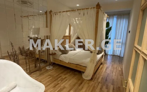  Продается 3 комнатная  Квартира в Ортачале  на ул. Горгасали 