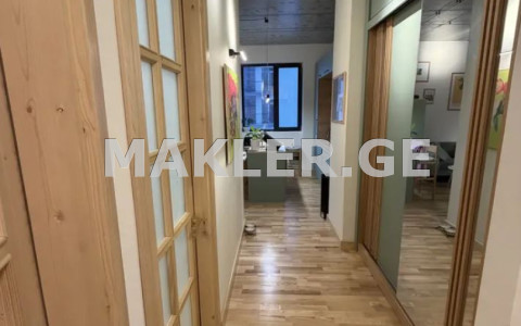  Продается 3 комнатная  Квартира в Ортачале  на ул. Горгасали 