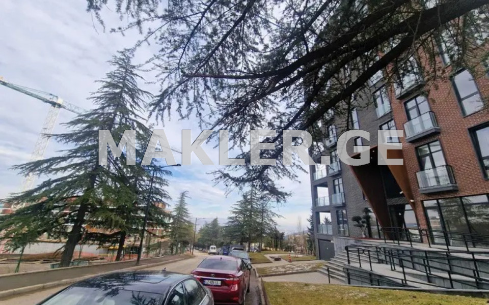  Сдаётся 42 m² площадь Офис в Крцаниси  в II пов. Крцаниси 