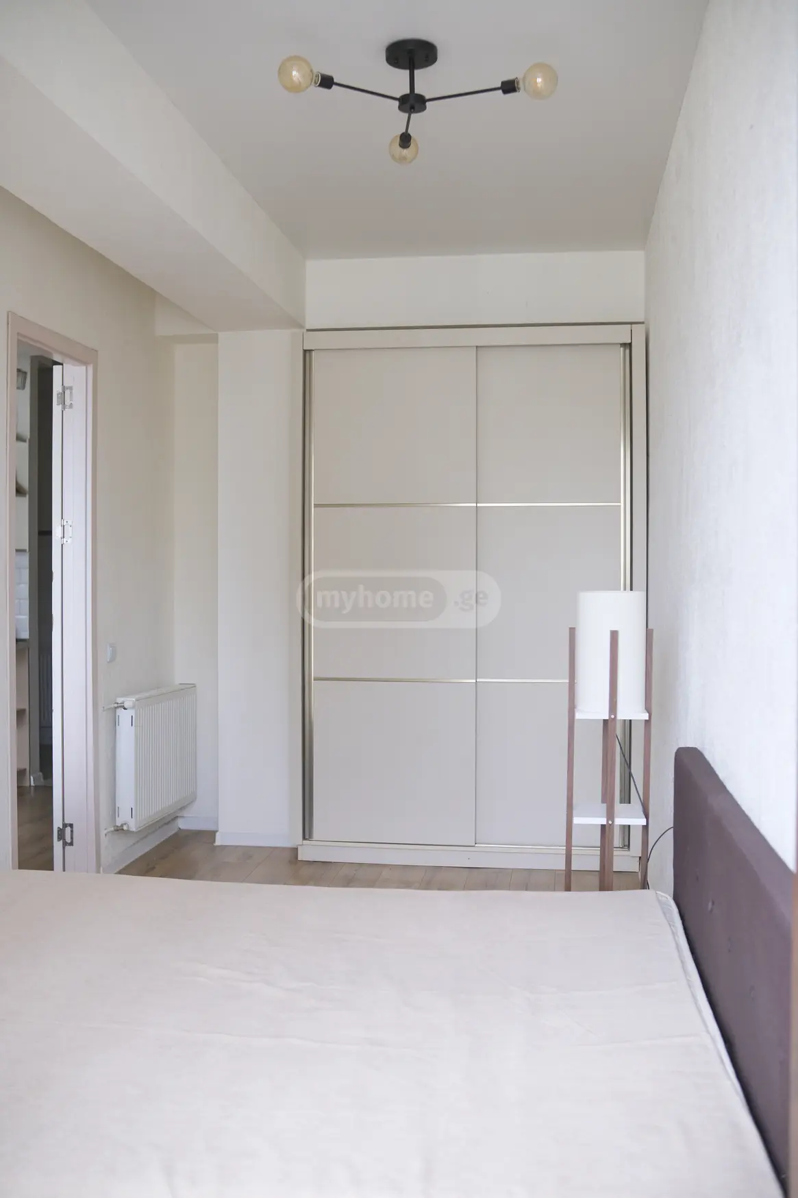  იყიდება 2 ოთახიანი  ბინა საბურთალოზე  ალექსანდრე იოსელიანის ქუჩაზე 