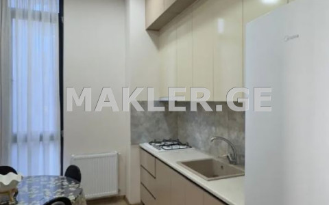  იყიდება 2 ოთახიანი  ბინა ისანში  ბერი გაბრიელ სალოსის გამზირზე 