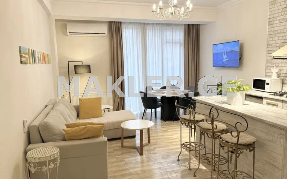  იყიდება 4 ოთახიანი  ბინა ორთაჭალაში  ბააზოვისქუჩაზე 