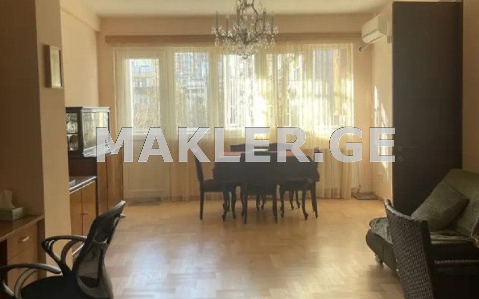  Продается 3 комнатная  Квартира в Сабуртало  на пр. Пекина 