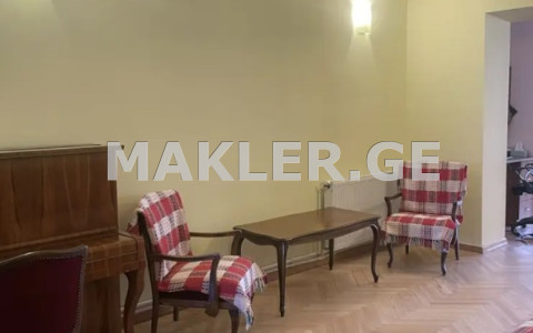  Продается 3 комнатная  Квартира в Сабуртало  на пр. Пекина 