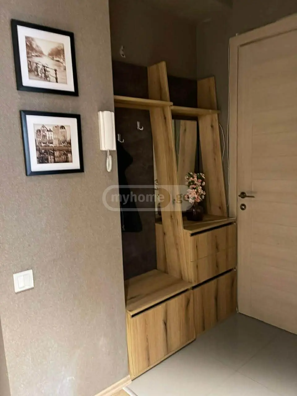  ქირავდება 3 ოთახიანი  ბინა საბურთალოზე  ანა კალანდაძის ქუჩაზე 