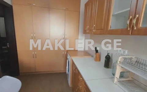  იყიდება 3 ოთახიანი  ბინა ნუცუბიძის პლატოზე