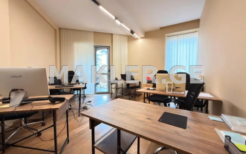  For Rent 136 m² space Office in Saburtalo dist.  in Al. Kazbegi Ave. 