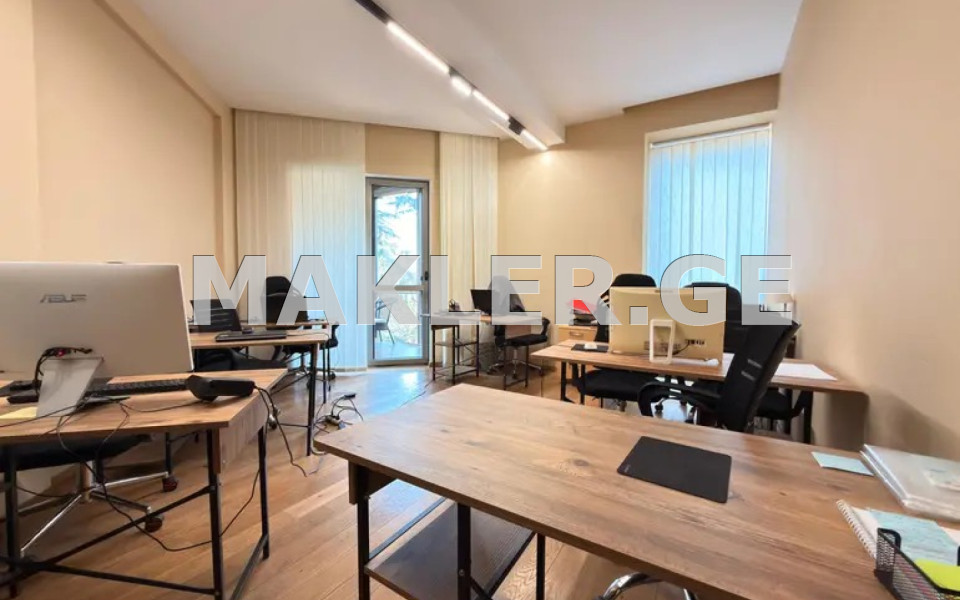  Сдаётся 136 m² площадь Офис в Сабуртало  на пр. Ал. Казбеги 