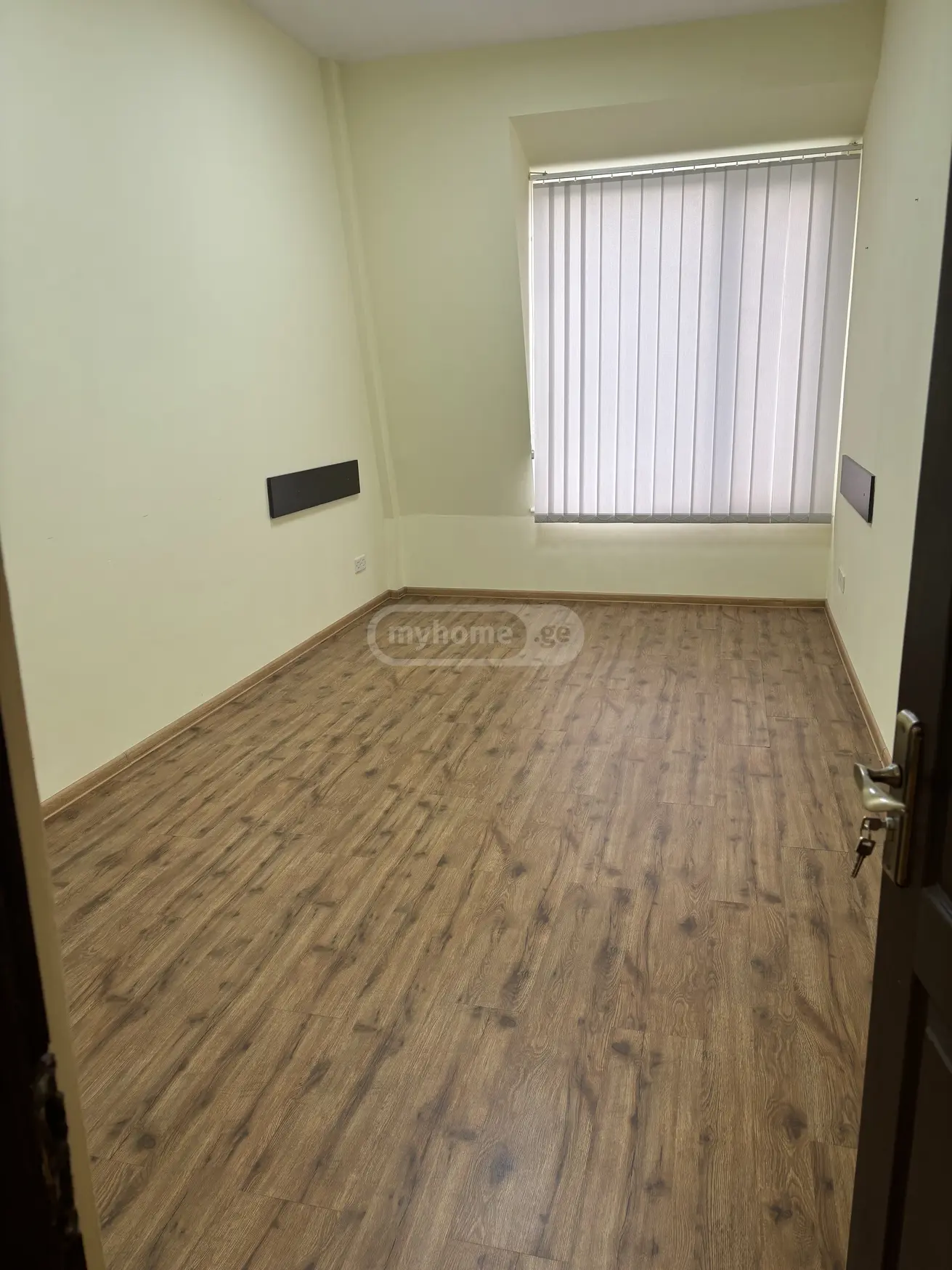  Сдаётся 80 m² площадь Коммерческая площадь в Сабуртало  на ул. Д.Гамрекели 