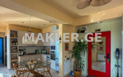  For Sale 2 room  Apartment in Avlabari dist.  in Irbakhi st. 