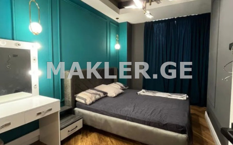  Продается 2 комнатная  Квартира в Ваке  на ул. Атени 