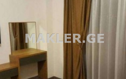  იყიდება 4 ოთახიანი  ბინა საბურთალოზე  ალ. ყაზბეგის გამზირზე 