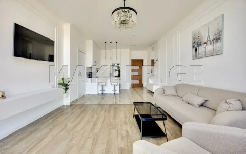  Сдаётся 2 комнатная  Квартира в Сабуртало  на ул. М.Алексидзе 