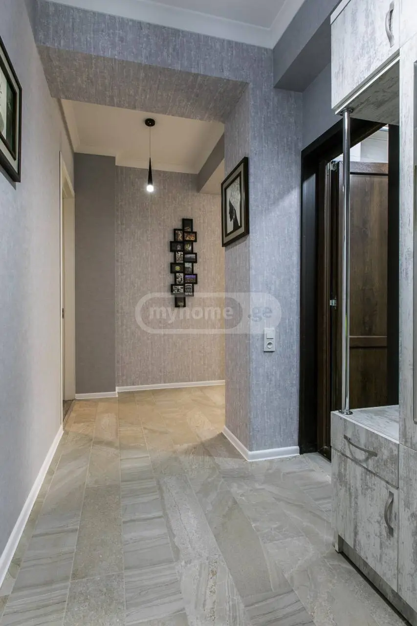  Продается 3 комнатная  Квартира в Исани  на пр. Кетевана Цамебули 