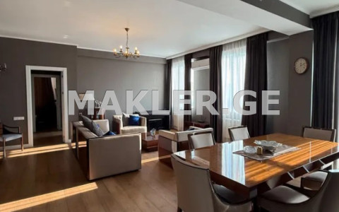  Продается 4 комнатная  Квартира на Плато Нуцебидзе  на ул. Бедиа 